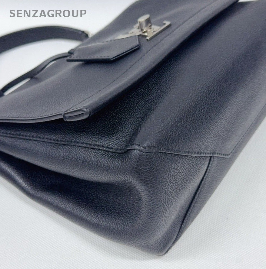 Louis Vuitton lock me MM All-Leather Shoulder Crossbody Bag Women Black