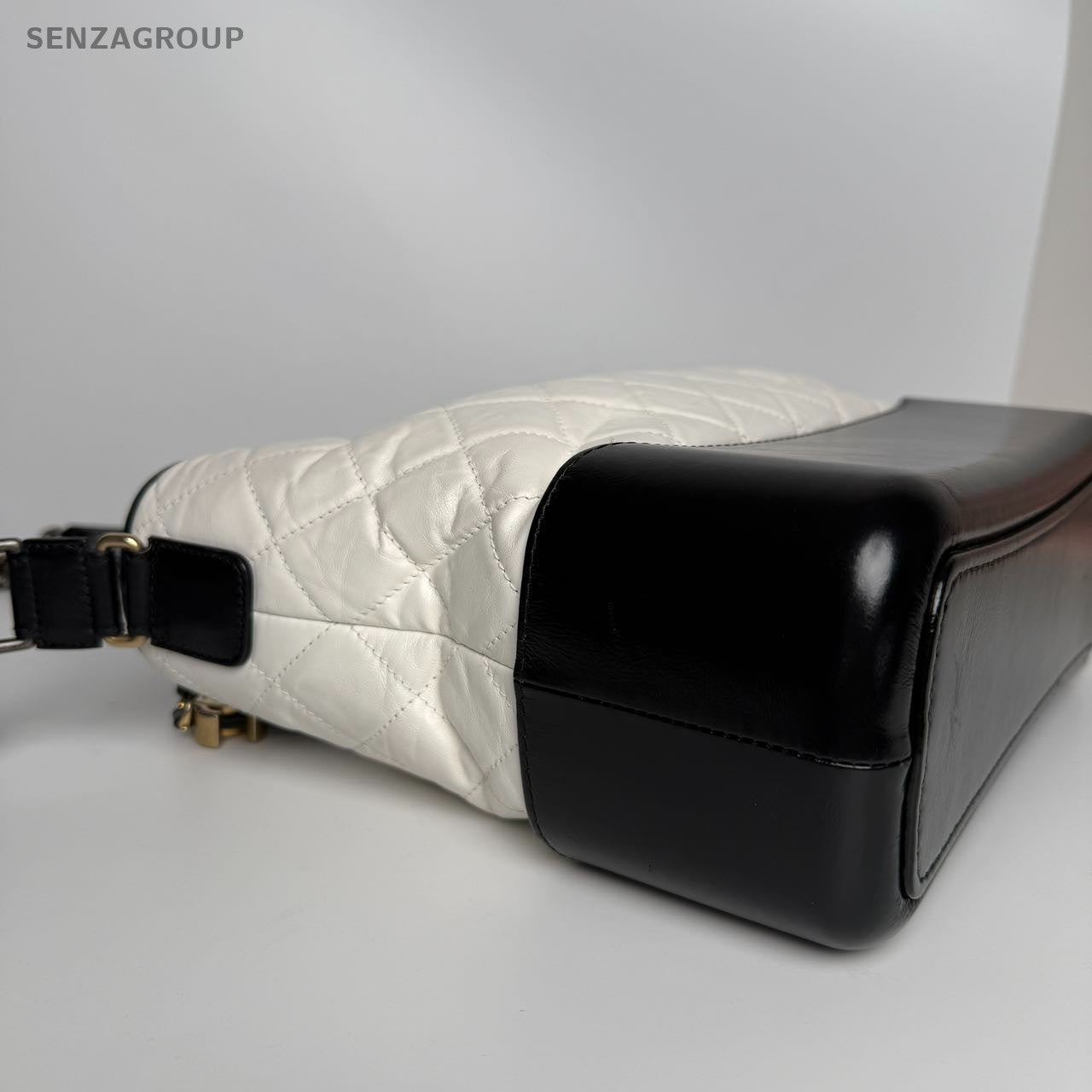 SJ0001 Chanel Gabrielle Medium Hobo Bag in Black & White Quilted Lambskin