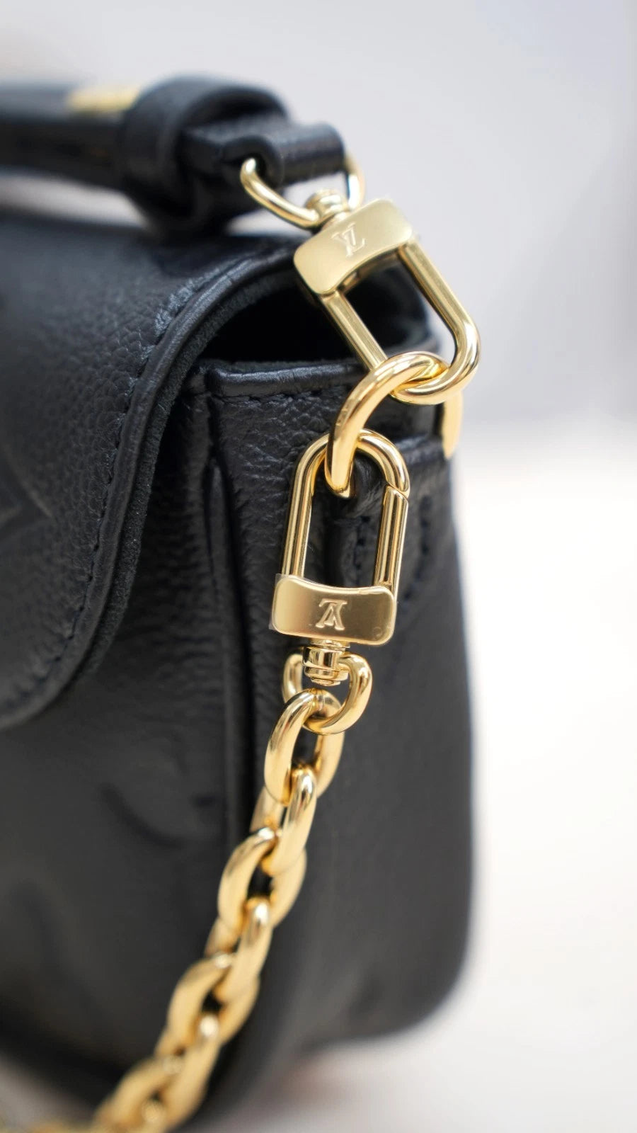 Louis Vuitton Ivy Chain Monogram Empreinte Black Gold Shoulder Bag Excellent
