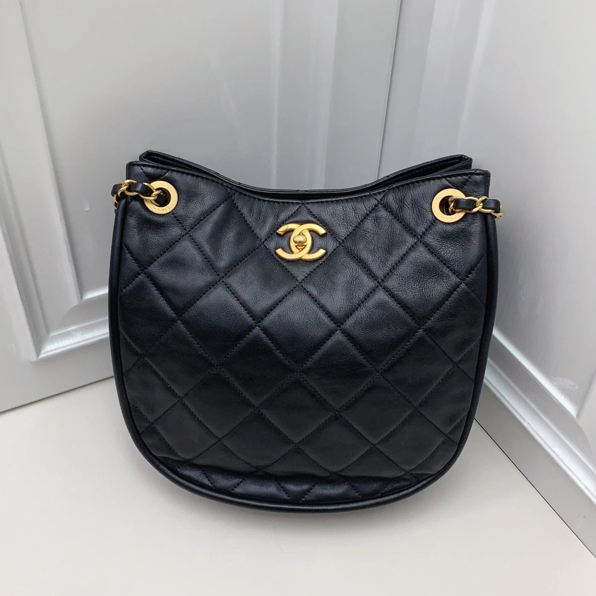 Chanel Diamond Hobo Chain Shoulder Bag Black Gold Used Women Classic