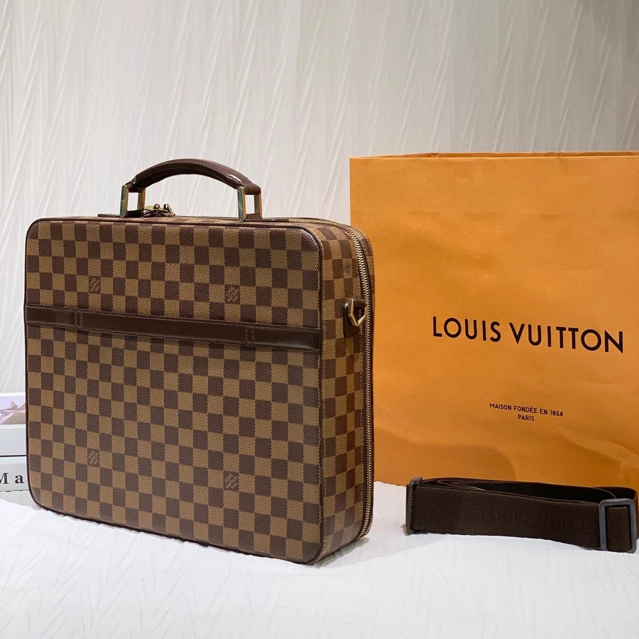 Louis Vuitton Damier Canvas Handbag Crossbody Shoulder Bag Women
