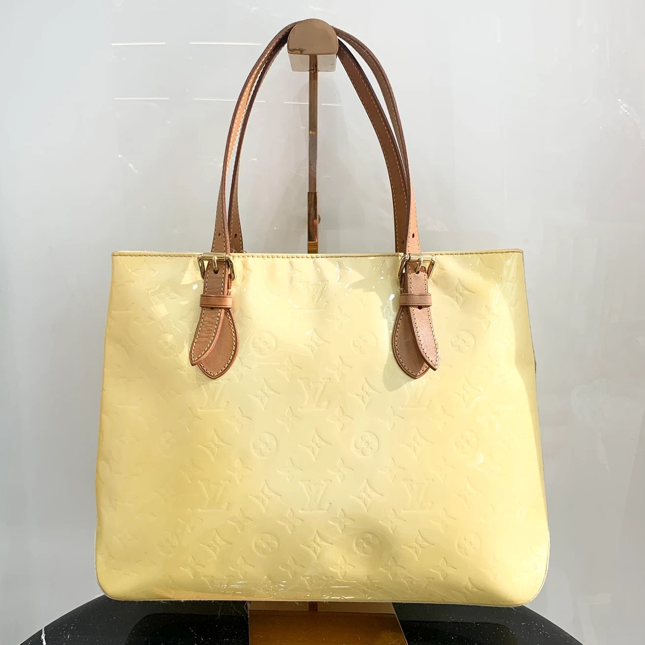Louis Vuitton Vivian Monogram Patent Tote Shoulder Bag Yellow Brown Women S