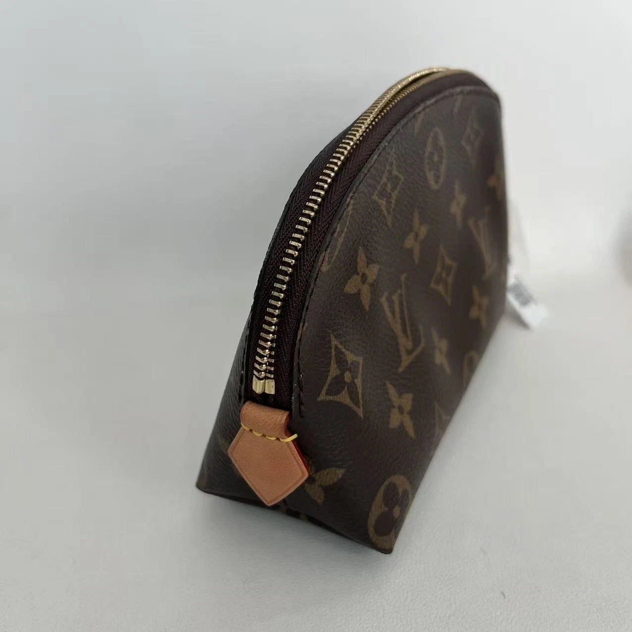 Louis Vuitton Canvas Shell Cosmetic Clutch Bag For Women