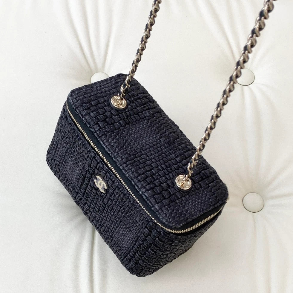 Chanel Vanity Case Chain Shoulder Crossbody Bag Black Gold Hardware Women S