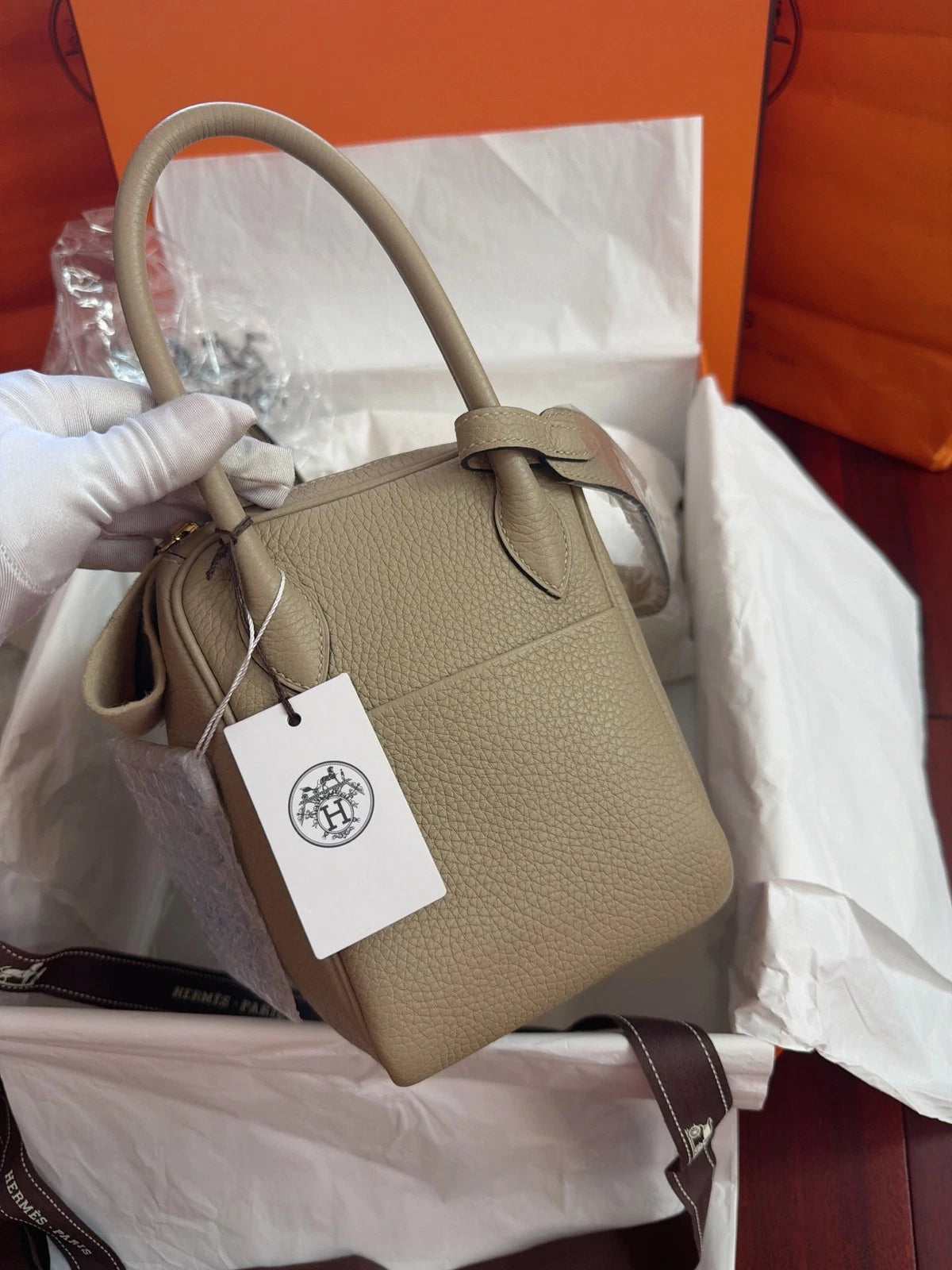 New Hermes Lindy26 TC Leather Gray Handbag Shoulder Bag Gold Hardware