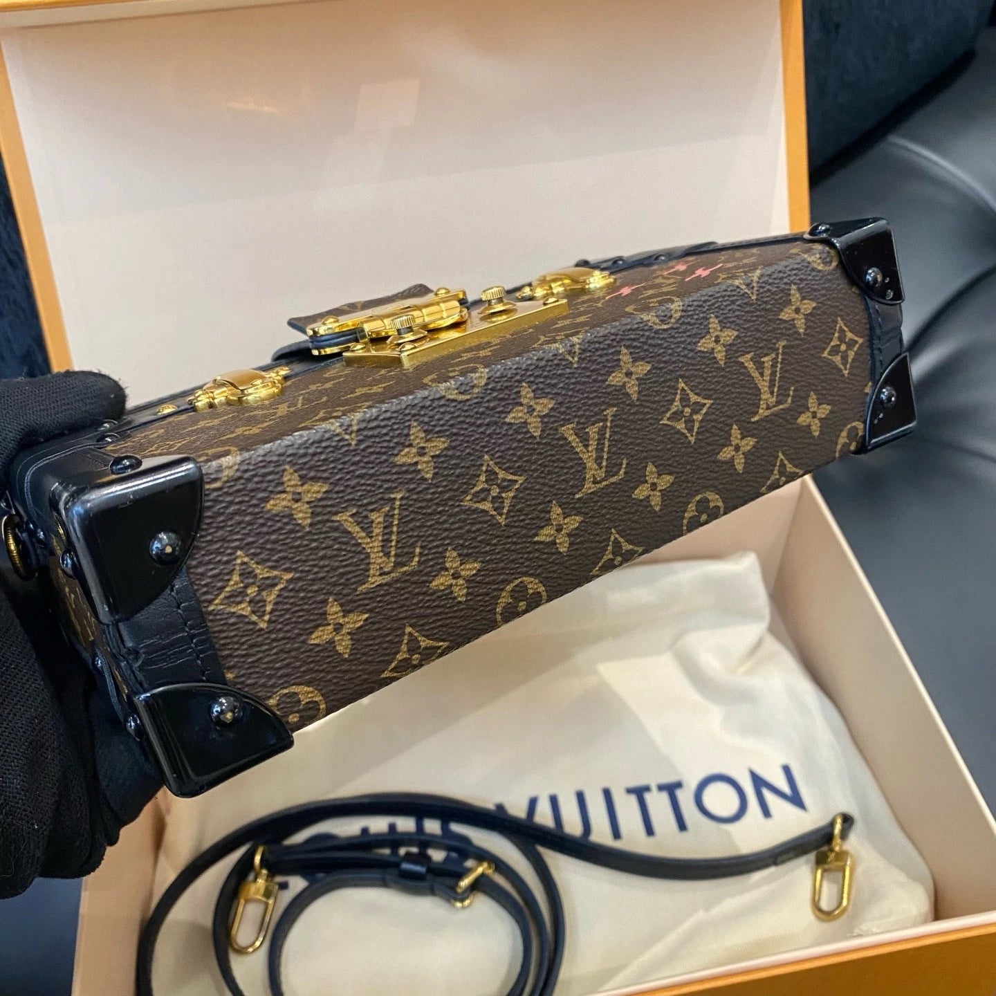 Louis Vuitton Pettie Malle Monogram Shoulder Crossbody Brown Gold Women Classic
