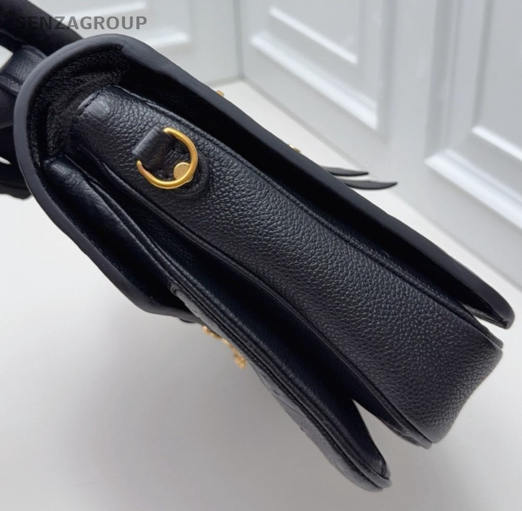 Louis Vuitton Pochette Metis Monogram Shoulder Bag Crossbody Almost Brand NEW