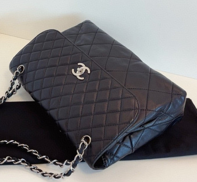 Chanel Diamond Chain Calfskin Shoulder Bag Black Silver Used Women Classic