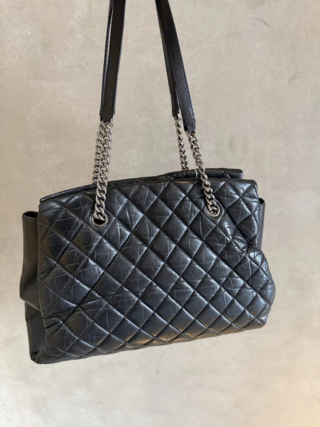 Chanel Matelasse Tote Shoulder Bag Black Women Classic