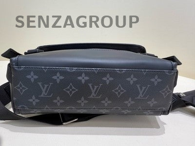 Louis Vuitton Voyager Black Monogram Shoulder Crossbody Bag Men's Classic
