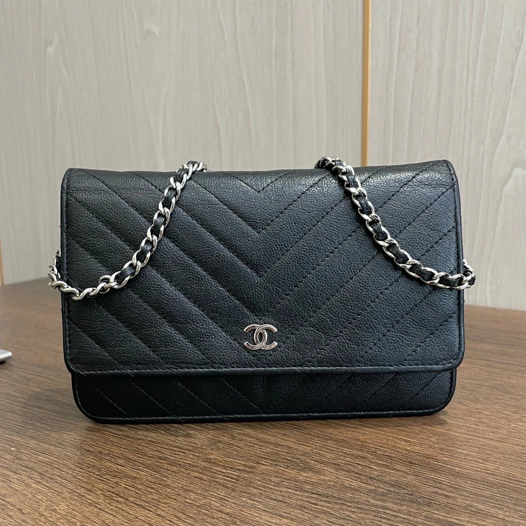 Authentic Chanel Woc Chevron Black Chain Crossbody Silver Hardware Excellent