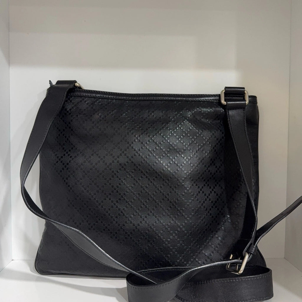 GUCCI Black Embossed Leather Messenger Shoulder Crossbody Bag For Women