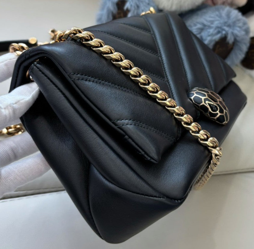 Bvlgari Classic Serpenti Head Chain Shoulder bag  Almost Brand NEW Black Gold