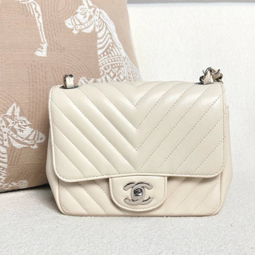 Chanel Classic Flap Lambskin Chain Shoulder Crossbody White Silver Women