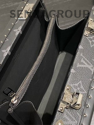 Louis Vuitton Clutch Box Monogram Black Men's Crossbody Bag Gold Hardware