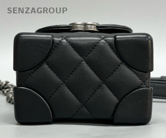 Chanel Diamond Box Chain Crossbody Black Silver Used Women Classic