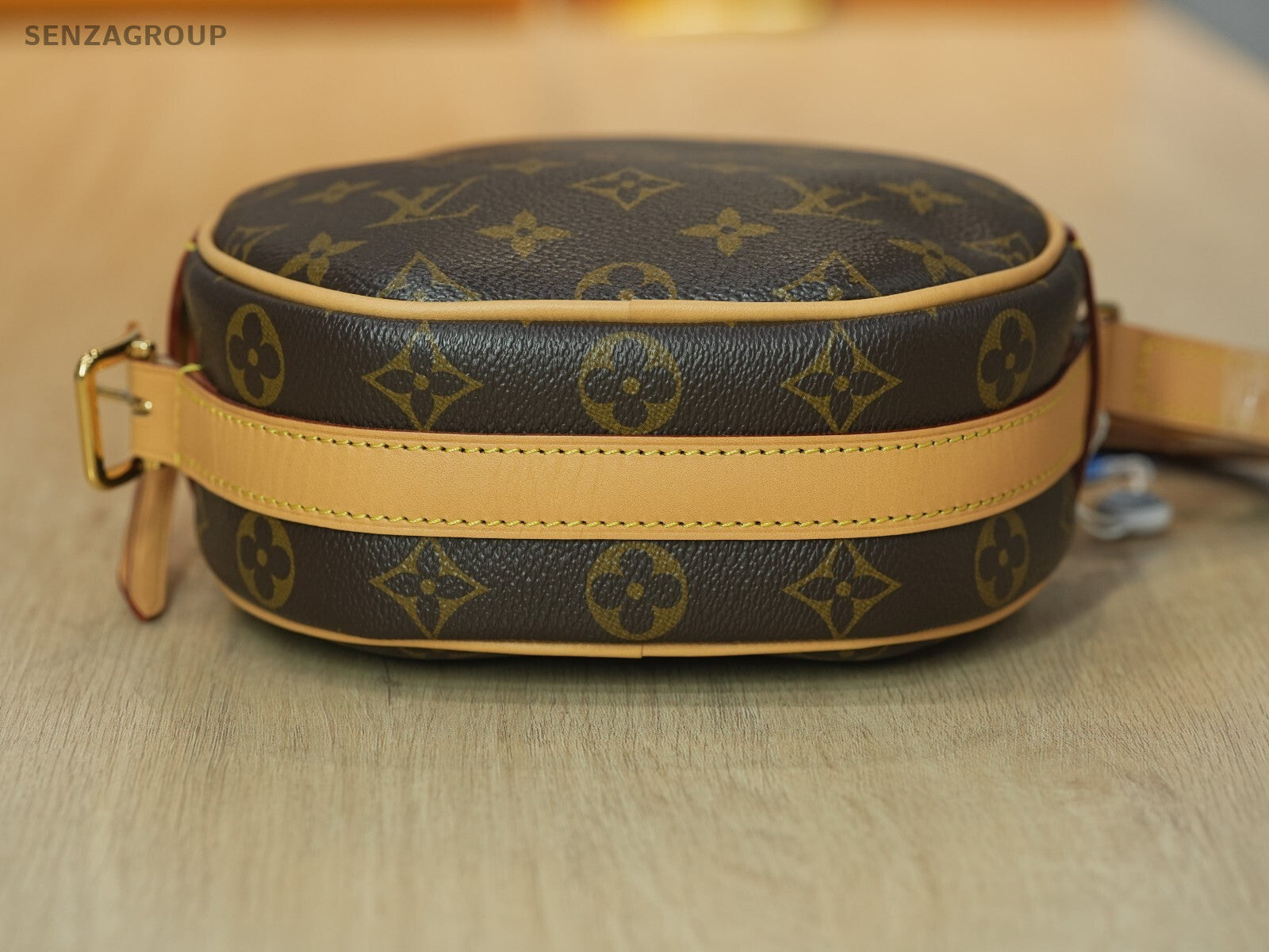 Louis Vuitton M45578 BOITE CHAPEAU SOUPLE CHIP VERSION