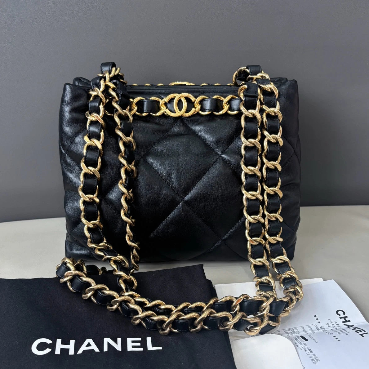 Excellent Chanel Tote Diamond Black Chain Shoulder Bag Gold Hardware