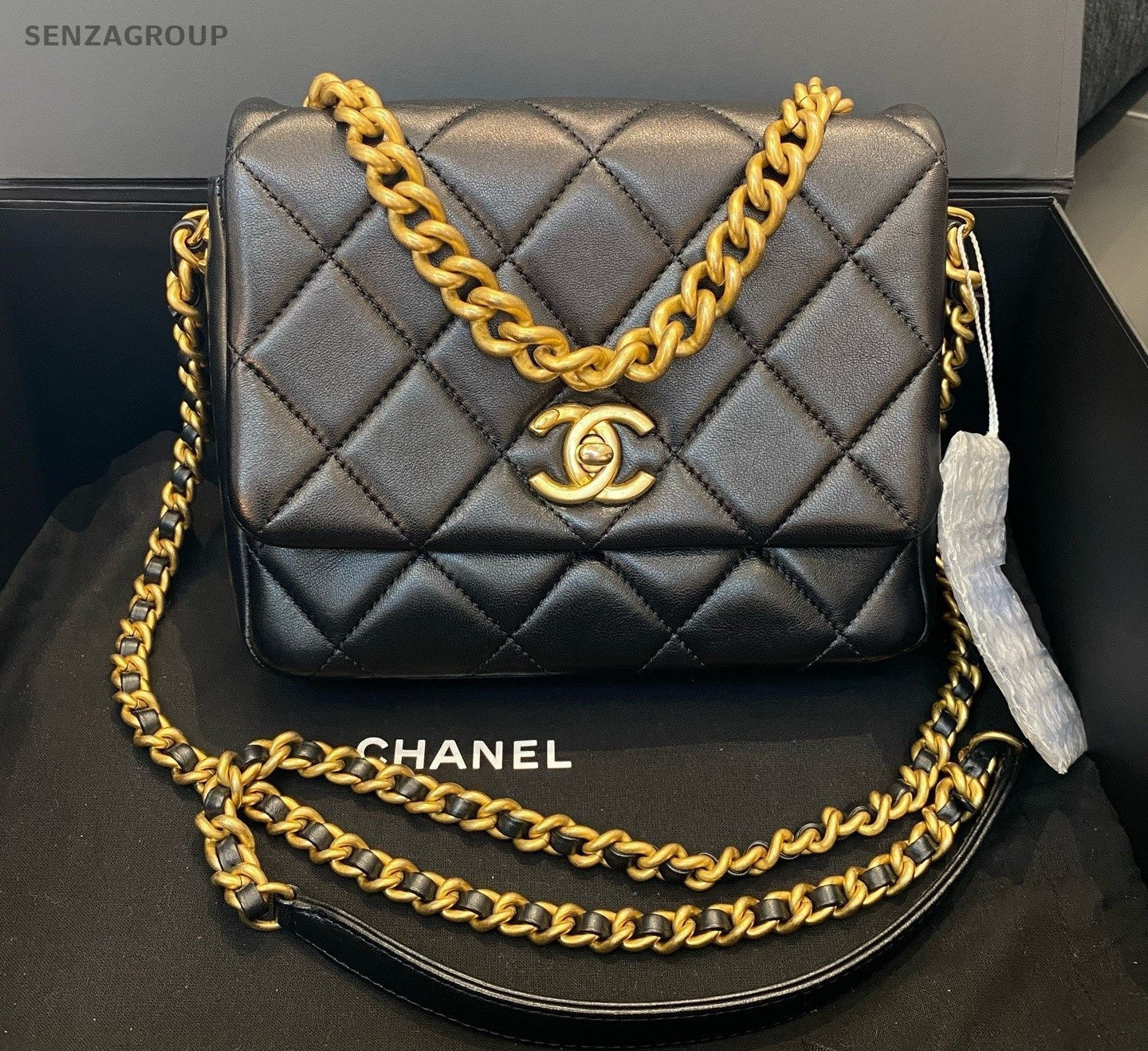 Chanel Diamond Chain Top Handle Shoulder Crossbody Black Gold Women Classic