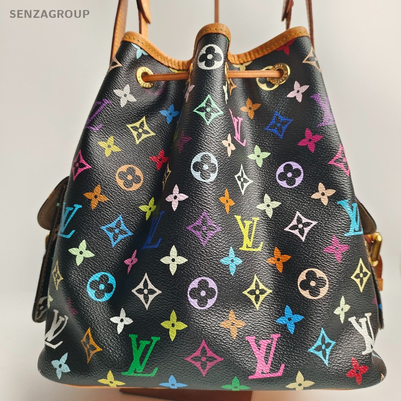 SJ0001 LV bucket multicolor