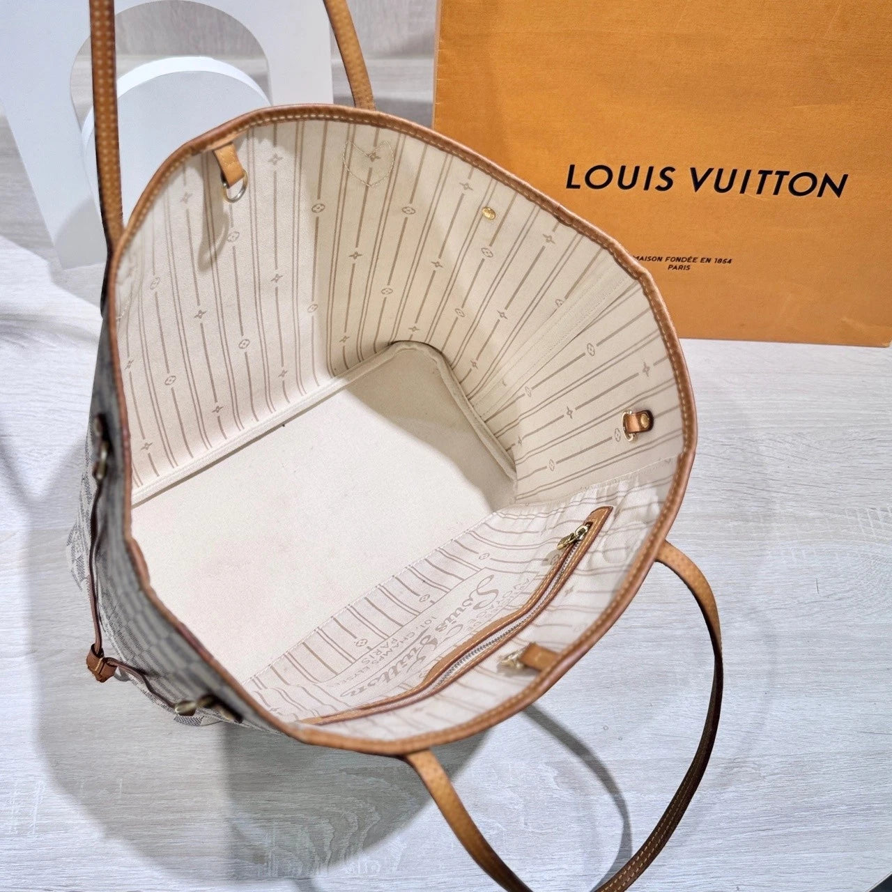 Louis Vuitton White Damier Canvas Neverfull MM Tote For Women