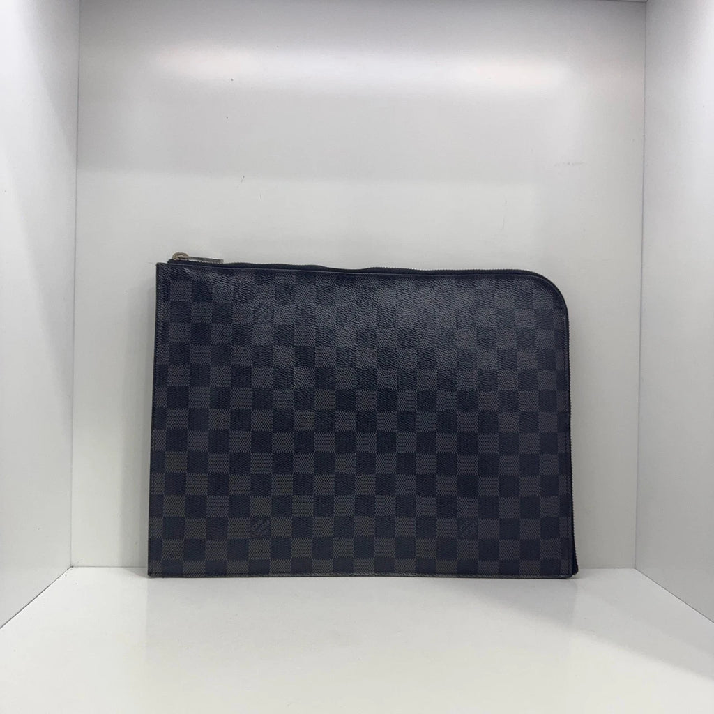 Louis Vuitton Damier Canvas Clutch Toiletry Pouch For Women