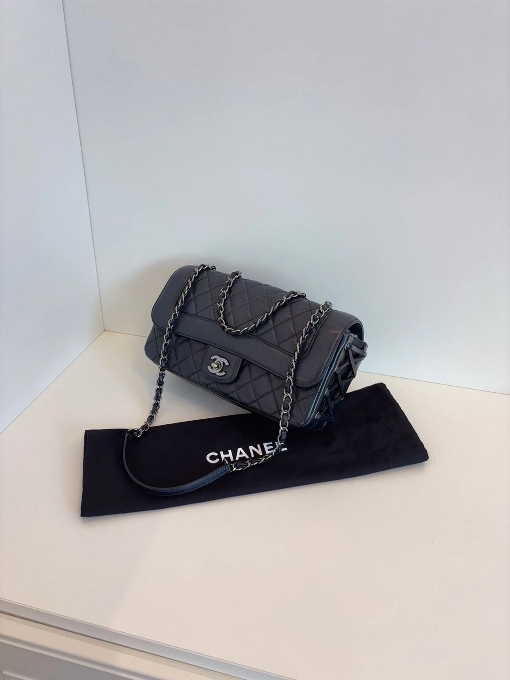 Chanel Le Cagole Flap Shoulder Bag Women's Handbag Black Leather Silver Chain