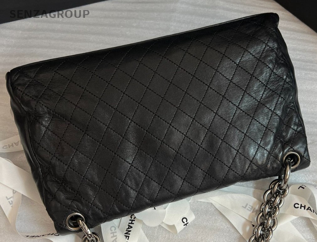 Chanel Diamond Pattern Chain Shoulder Bag Black Silver Used Women Classic
