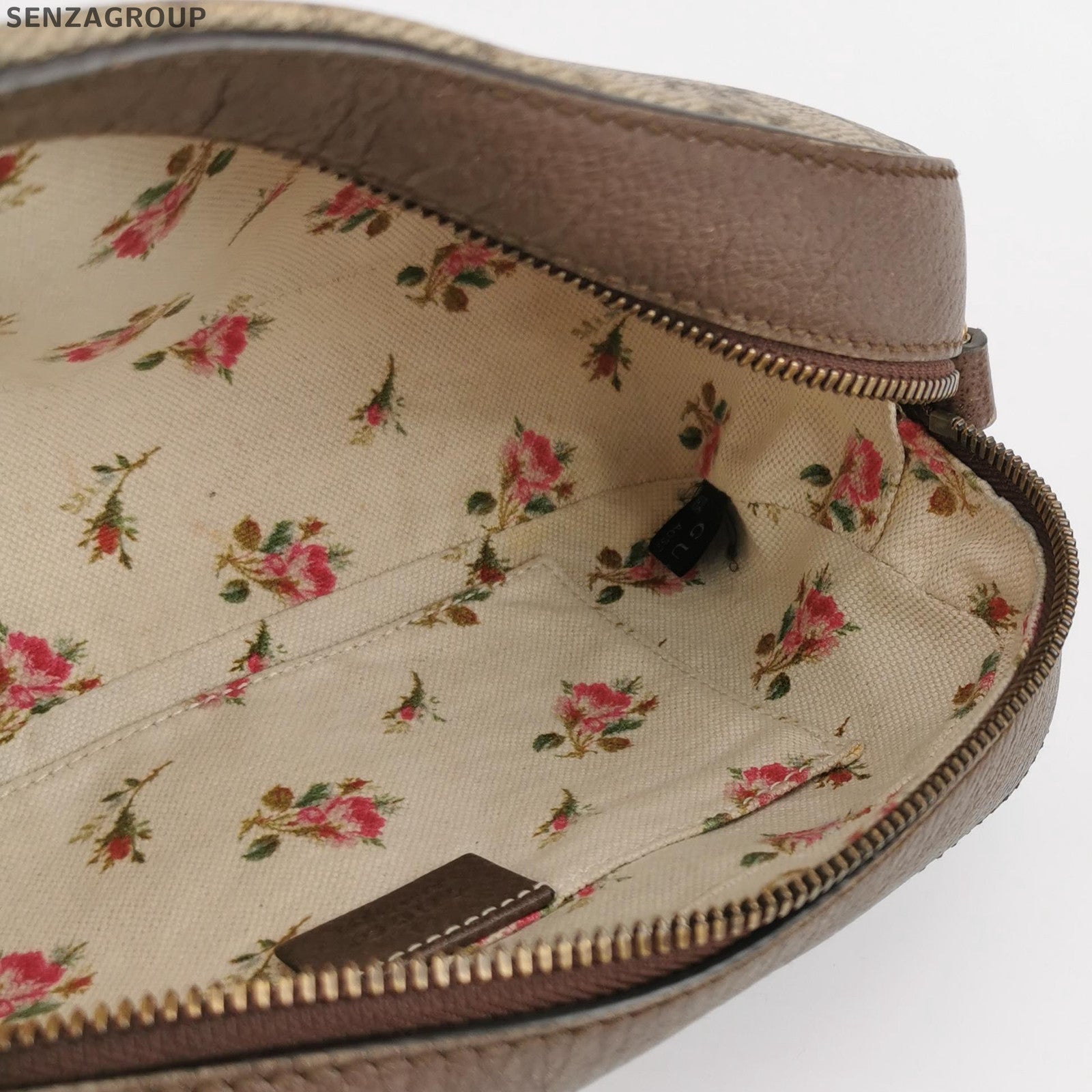 Gucci Neo Vintage GG Supreme Canvas Messenger Crossbody Bag for Women