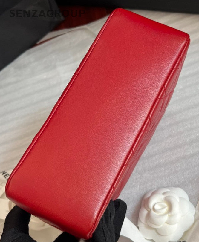 CHANEL Classic Kelly Red gold Top handle handbag