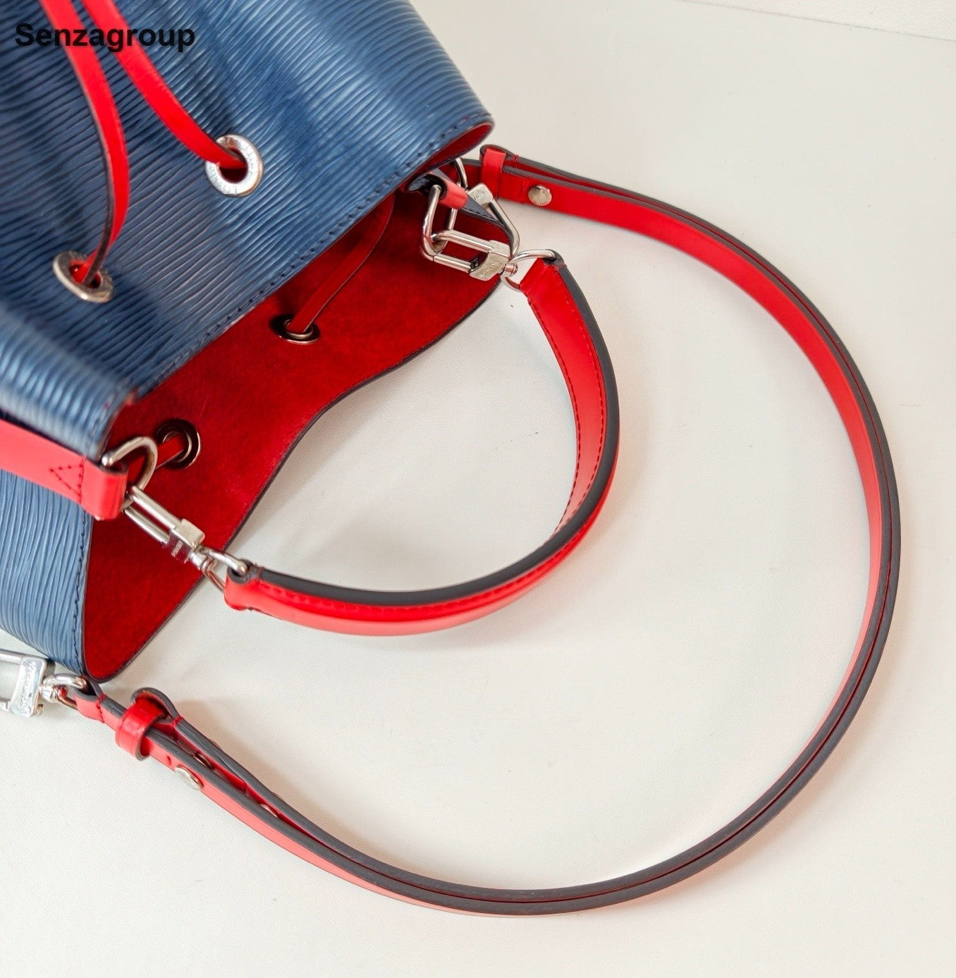 Louis Vuitton Epi Calfskin Bucket Top Handle Shoulder Bag Blue Silver Women