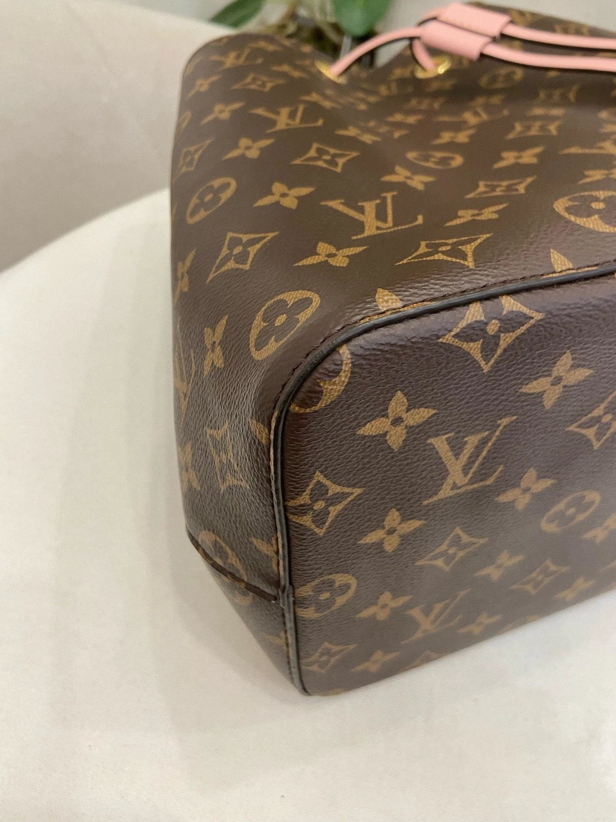 Louis Vuitton Noe Monogram Bucket Shoulder Crossbody Brown Pink Gold Women