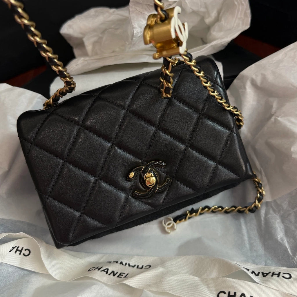 Chanel Lambskin Chain Shoulder Bag Crossbody Black Gold Diamond Excellent