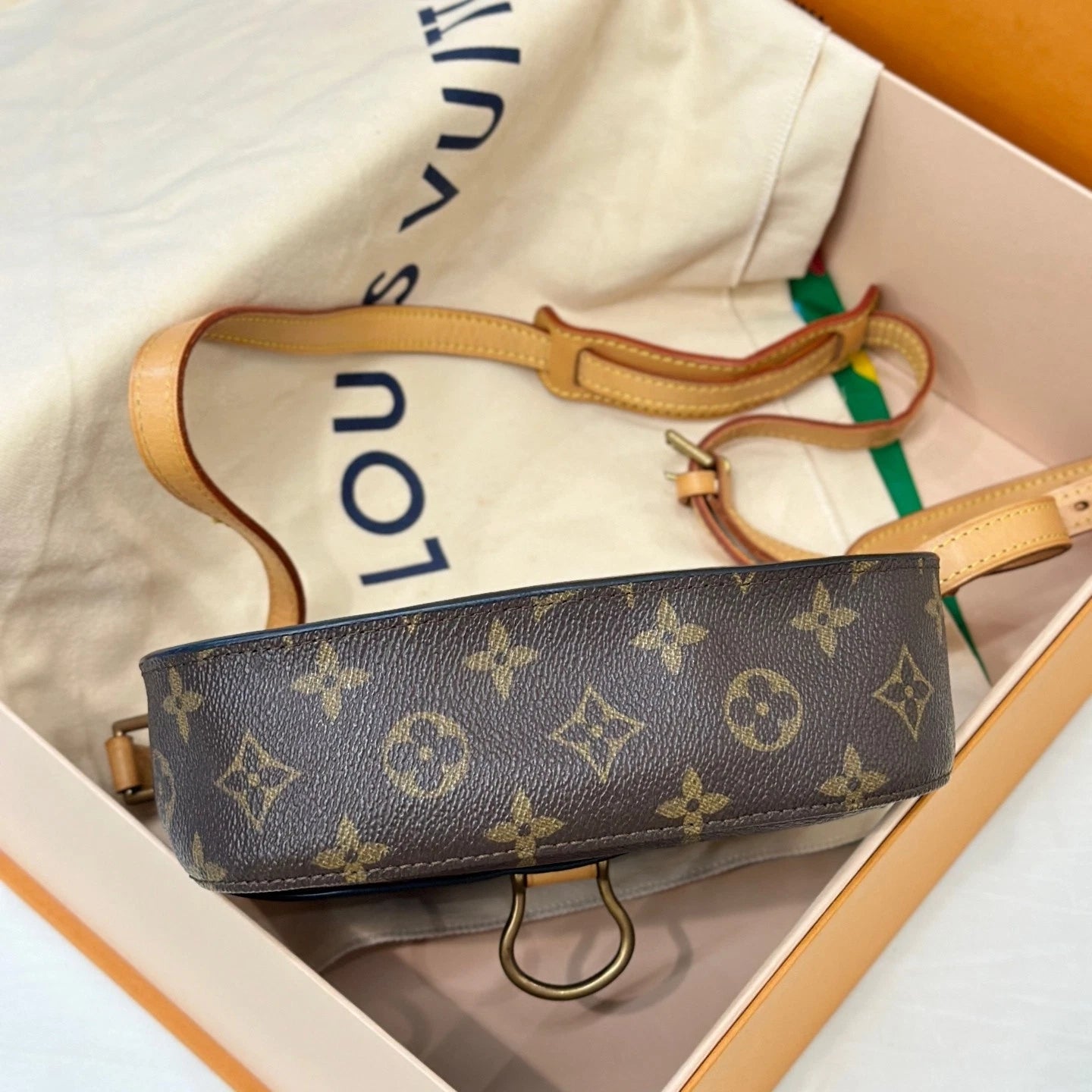 Louis Vuitton Saddle Monogram Canvas Shoulder Bag Excellent