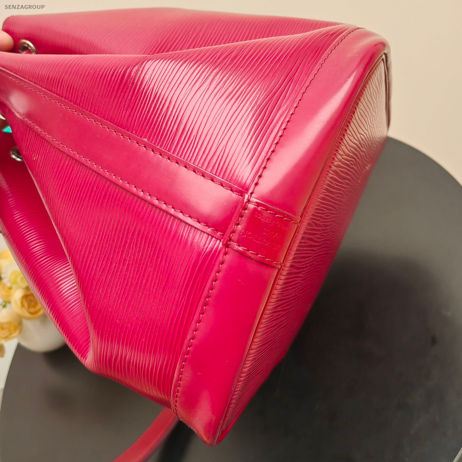Louis Vuitton Monogram Bucket Bag Red Silver Drawstring Vintage Shoulder Bag