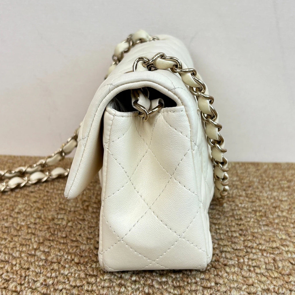 Chanel Classic Flap Mini Chain Lambskin Shoulder Crossbody White Gold Women