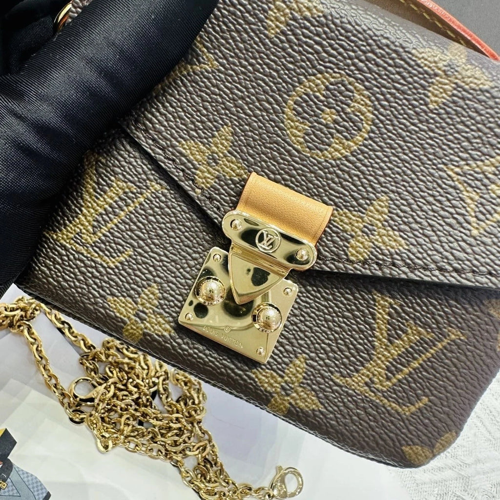 Louis Vuitton Monogram Canvas Mini Messenger Bag For Women