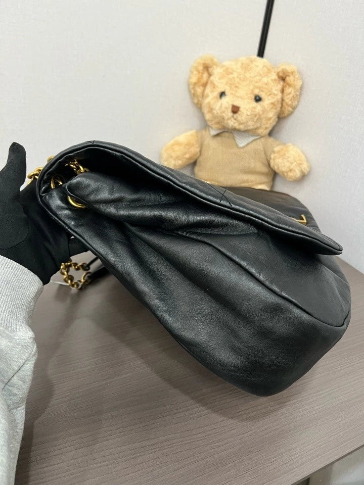 YSL Saint Laurent Black Gold Large Jamie Shoulder Bag For Women