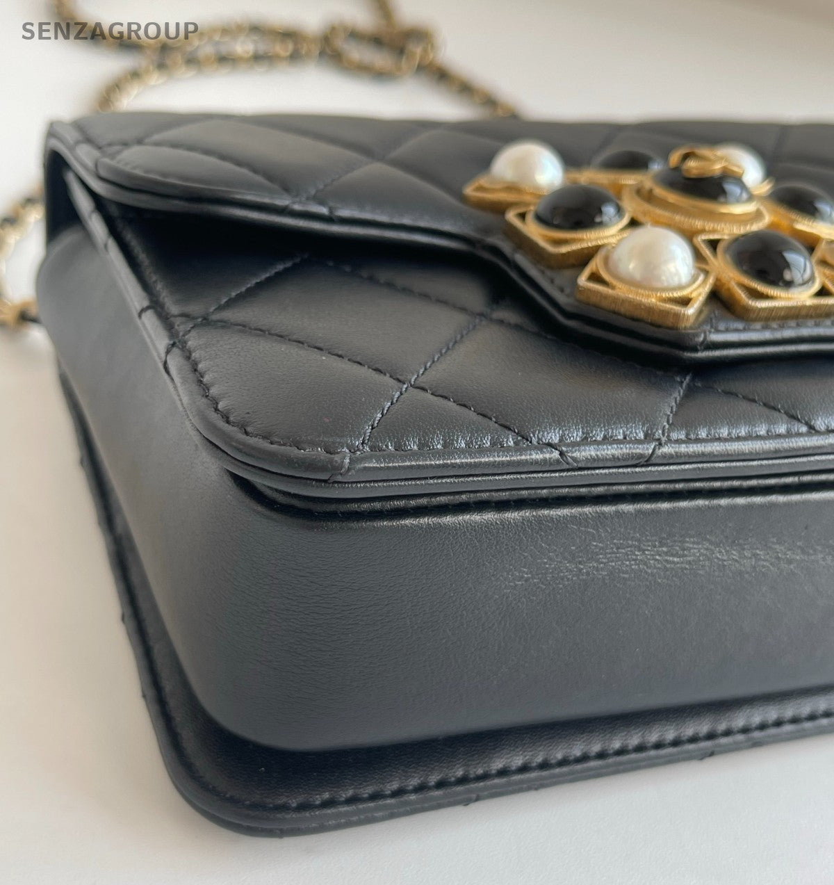 Chanel Diamond Pearl Chain Shoulder Bag Crossbody Black Gold Women Designer
