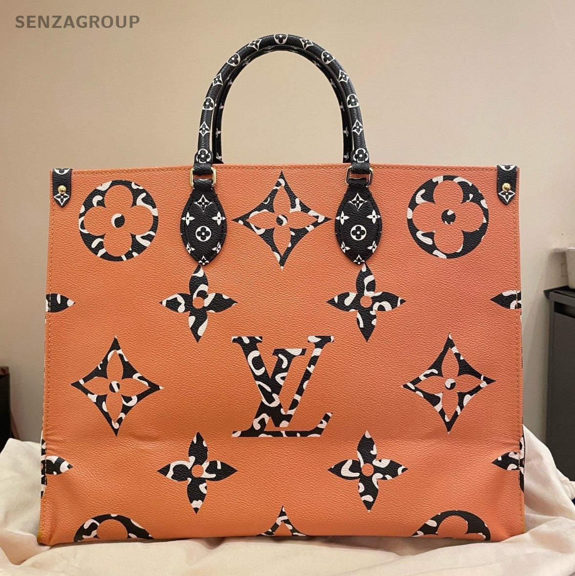 Louis Vuitton Onthego GM Tote Top Handle Bag White Orange Used Women Classic