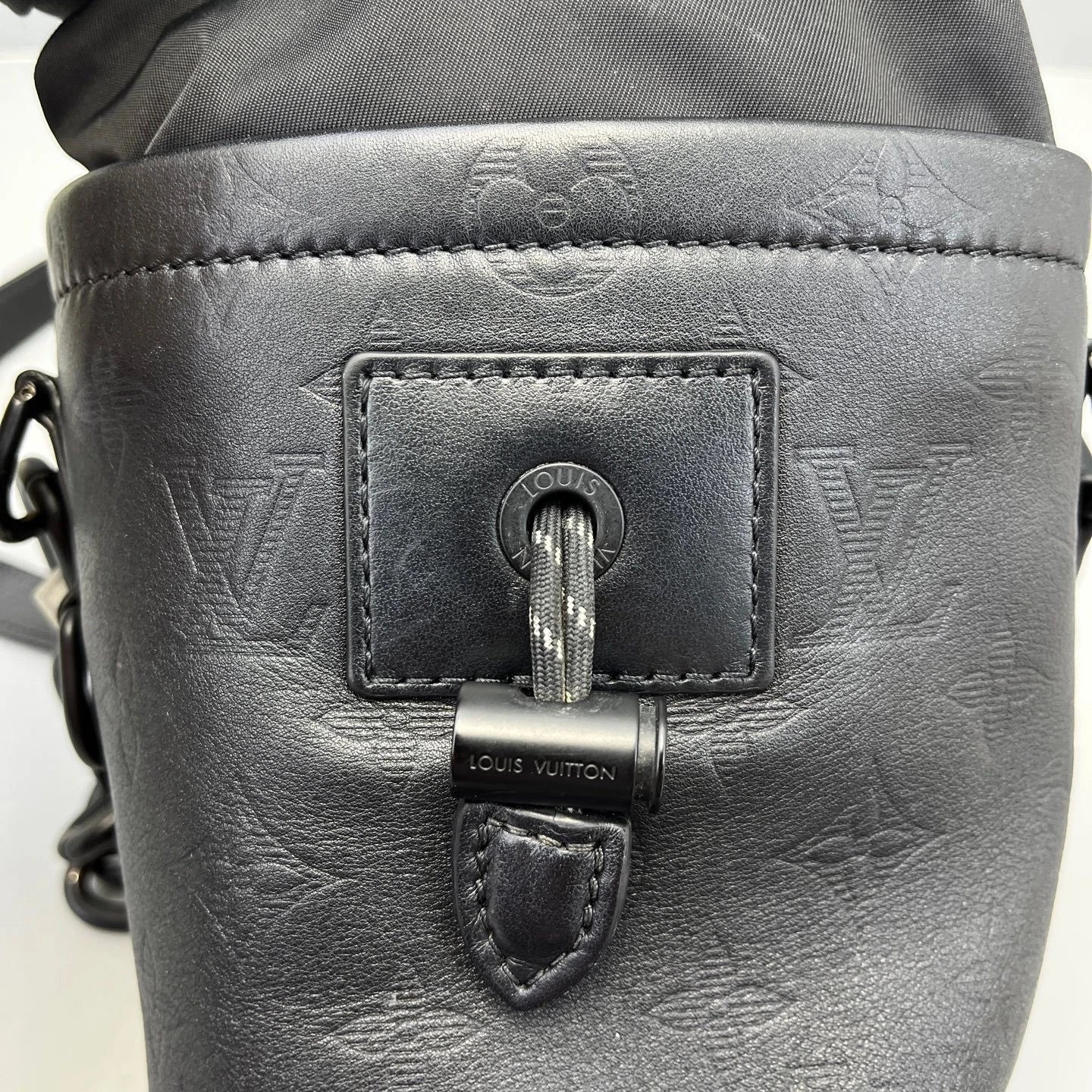 Louis Vuitton Black Leather Drawstring Bucket Bag For Women