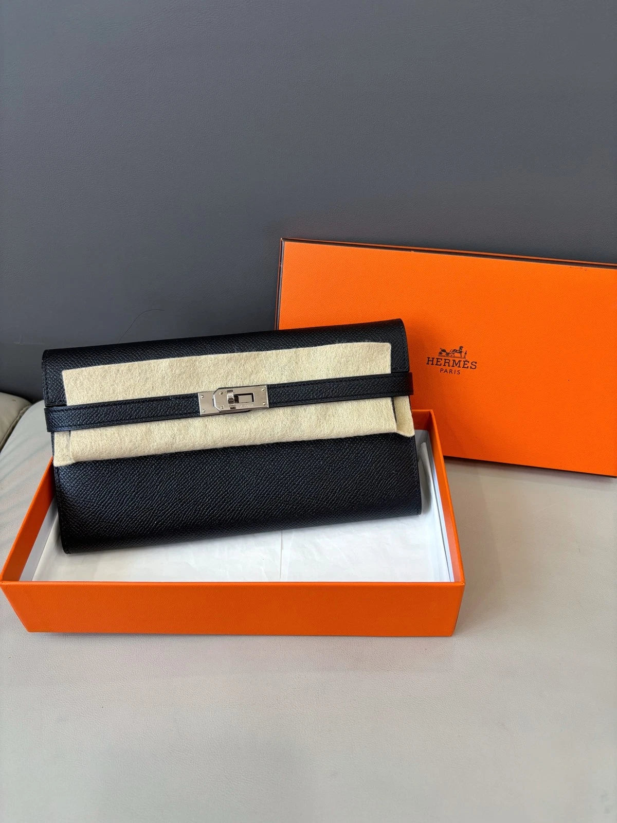 Hermès Kelly Long Wallet Card Holder Daily Use Black Silver Women Classic