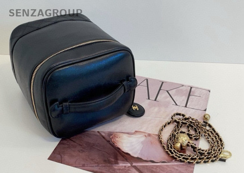 CHANEL Makeup box Top Handle 2way Chain Shoulder Handbag Women Vintage Black