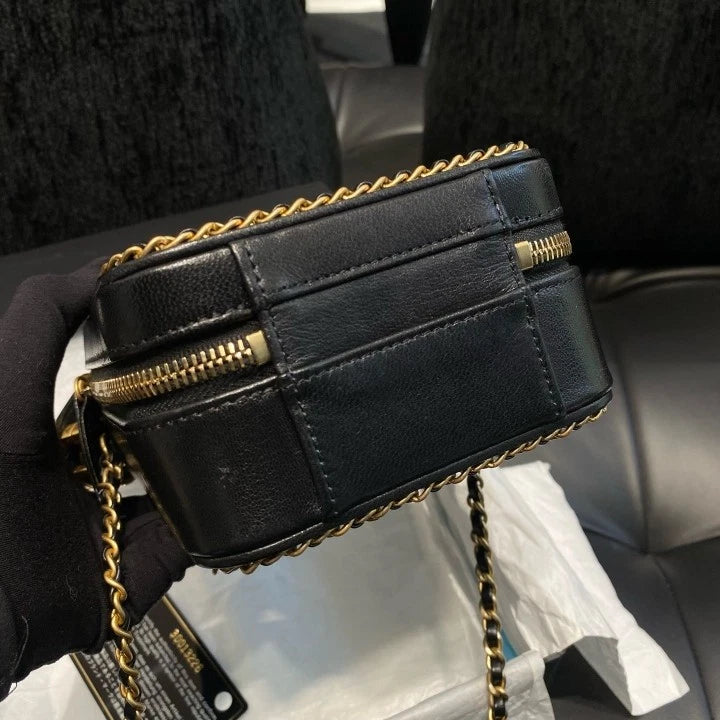 Chanel Vanity Lambskin Shoulder Bag Crossbody Excellent