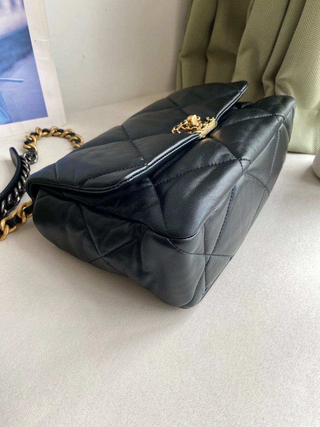 Chanel 19Bag Medium Black Gold Shoulder Crossbody Handbag For Women