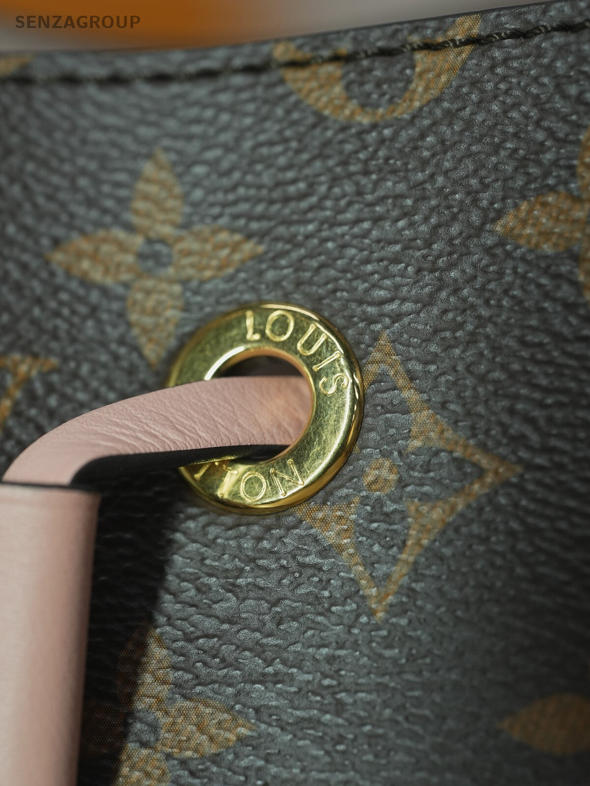 LOUIS VUITTON Monogram ROSE POUDRE CANVAS NEONOE  BUCKET BAG M44022