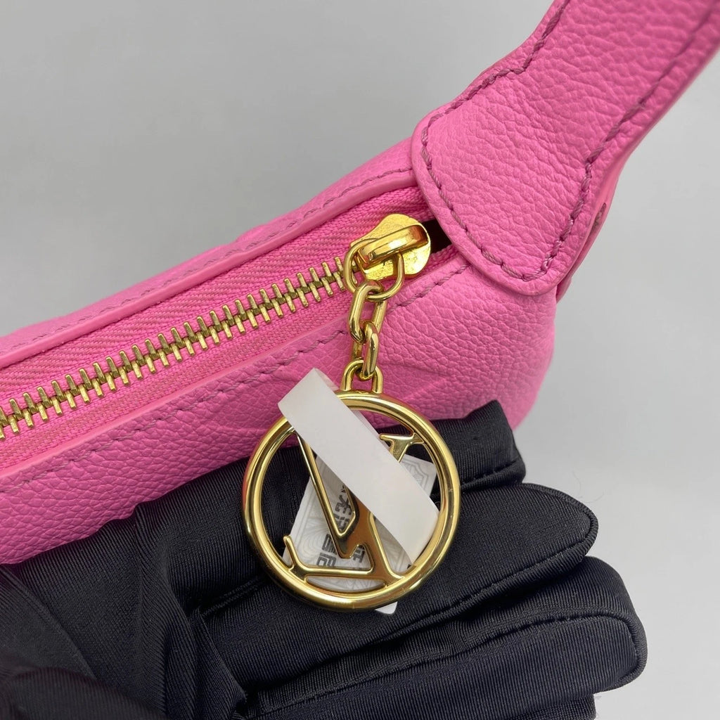 Louis Vuitton Pink Leather Shoulder Bag For Women