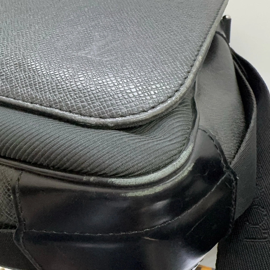 Louis Vuitton Canvas Leather Shoulder Crossbody Bag For Women