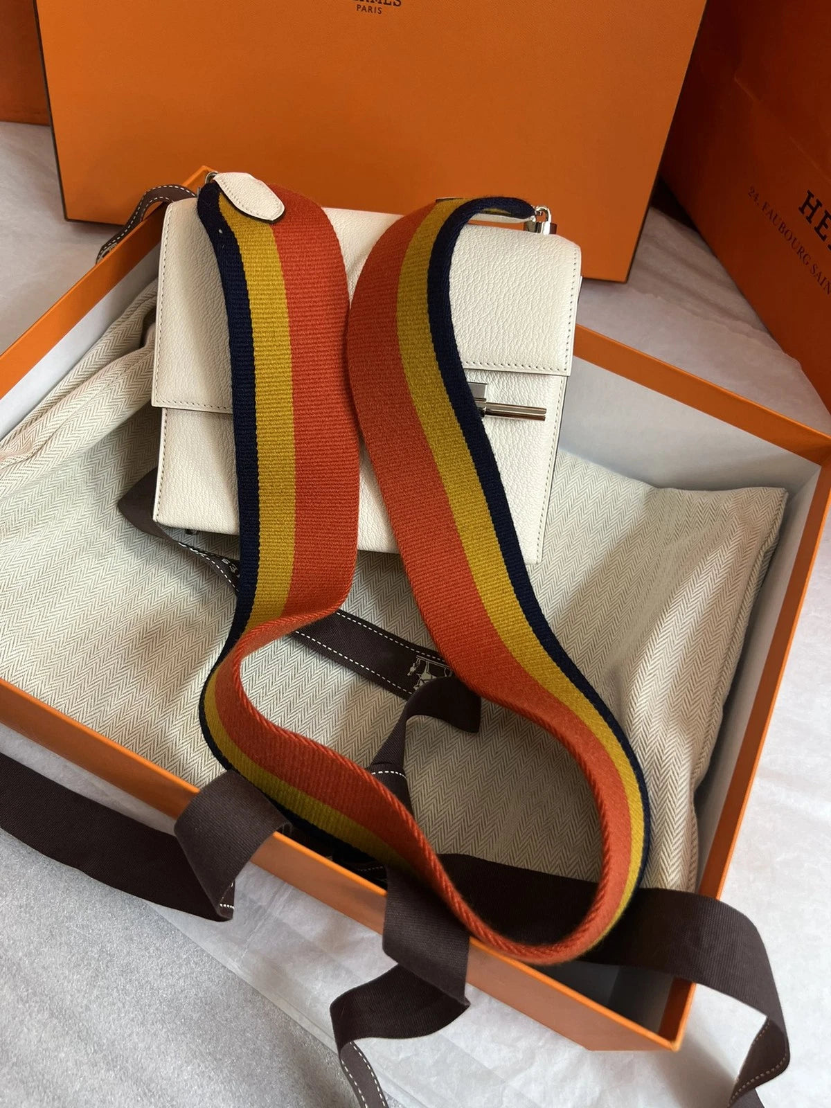 Hermès Verrou Mini Gun Bag Crossbody Bag Nata Cream White