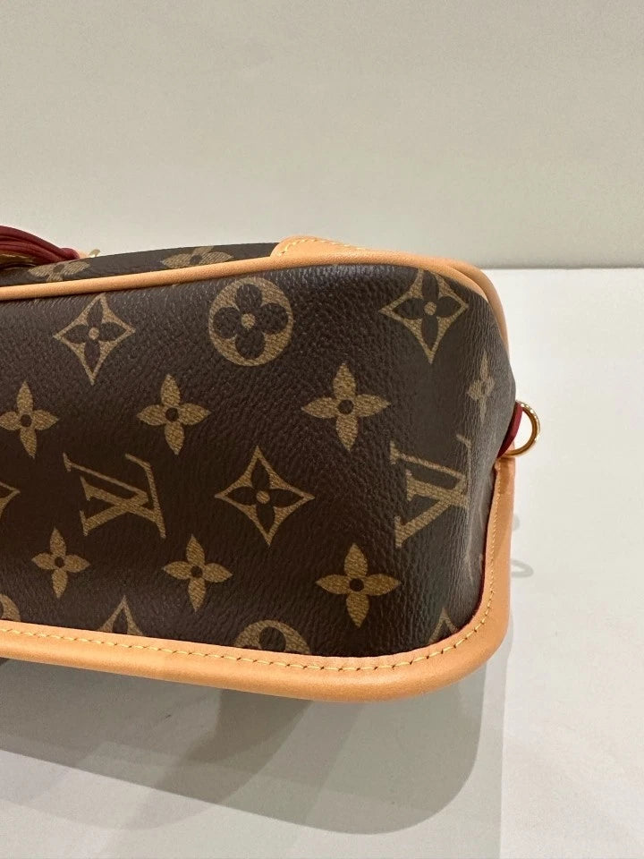 Louis Vuitton Canvas Baguette Shoulder Bag Pink Strap For Women